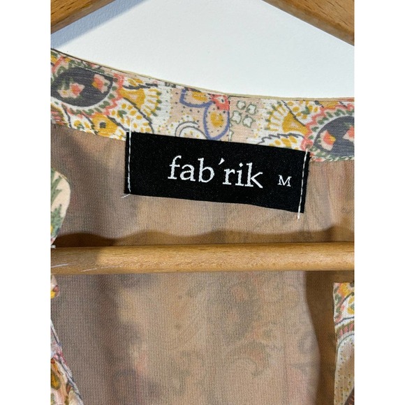 Fab’rik Women’s Beige Floral Crop Top Button Front Long Sleeve Size M - Picture 6 of 13